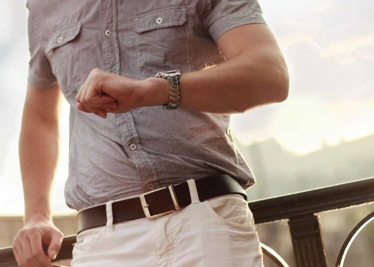 Savings vs Checking Accounts: Which One is Right for Your Financial Goals?