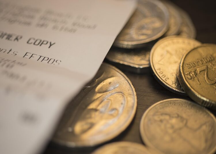 What is Frugal Living? A Beginner’s Guide to Smart Spending and Savings