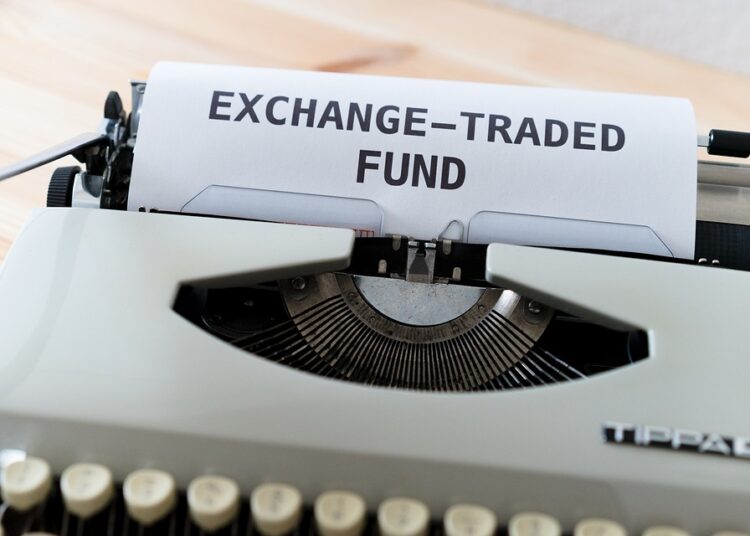 What is an ETF? A Complete Beginner’s Guide to Understanding Exchange-Traded Funds