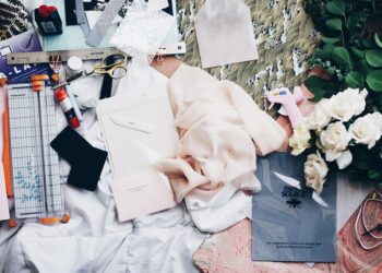 10 DIY Home Projects for Frugal Living: Transform Your Space Without Breaking the Bank!