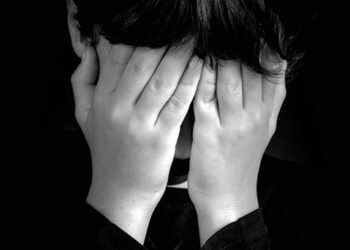 10 Sneaky Habits That Hurt Your Credit Score (And How to Avoid Them)