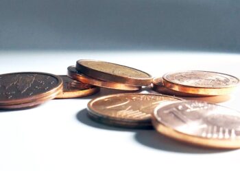 Are High-Yield Savings Accounts Worth It? A Deep Dive into Financial Benefits