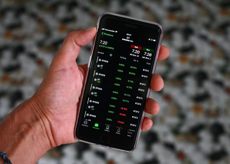 How to Build an Investment Portfolio: A Step-by-Step Guide for Beginners