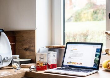 How to Cook at Home and Slash Your Grocery Bills: A Step-by-Step Guide