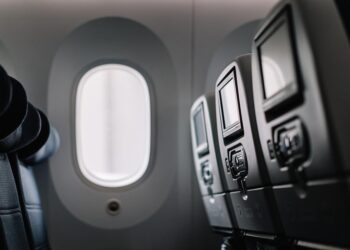 How to Find Cheap Flights: 10 Proven Strategies for Budget Travelers