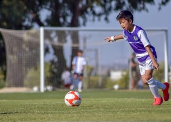 How to Teach Your Kids to Set Money Goals: A Step-by-Step Guide for Parents