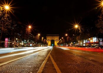 How to Understand How Interest Is Calculated on a High-Yield Savings Account (HYSA)