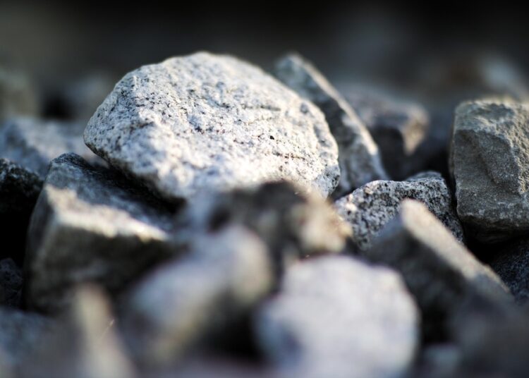 The Ultimate Guide: How to Balance Debt Payoff and Saving for Your Future The Ultimate Guide: How to Balance Debt Payoff and Saving for Your Future