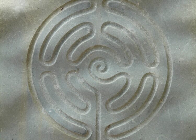 The Ultimate Guide: How to Find the Right Side Hustle for You in 5 Easy Steps