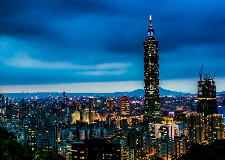 What is a Financial Advisor? 5 Signs You Should Consider Hiring One Now! What is a Financial Advisor? 5 Signs You Should Consider Hiring One Now!