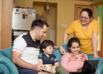 10 Best Online Communities for Frugal Living: Connect and Save Together!