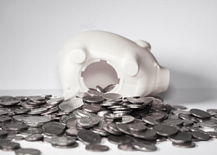 10 Simple Ways to Save Money on Groceries: Ultimate Guide for Budgeting Families 10 Simple Ways to Save Money on Groceries: Ultimate Guide for Budgeting Families