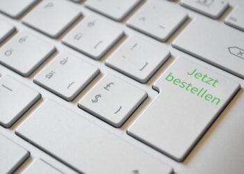 Buy Now Pay Later: 7 Pros and Cons Every Beginner Should Know