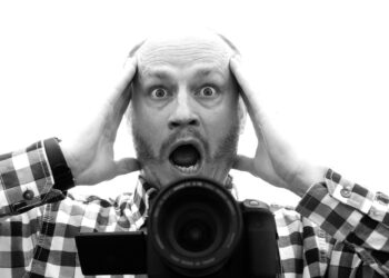 How Does My Income Affect My Credit Score? Unpacking the Truth