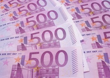 How to Effectively Discuss Your Net Worth with a Financial Advisor: A Step-by-Step Guide