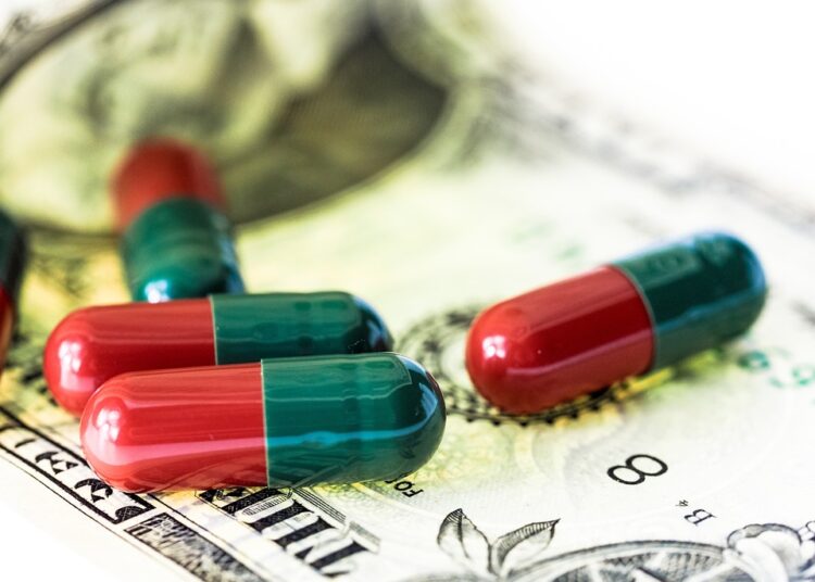 How to Manage Healthcare Costs in Retirement: A Comprehensive Guide for Seniors