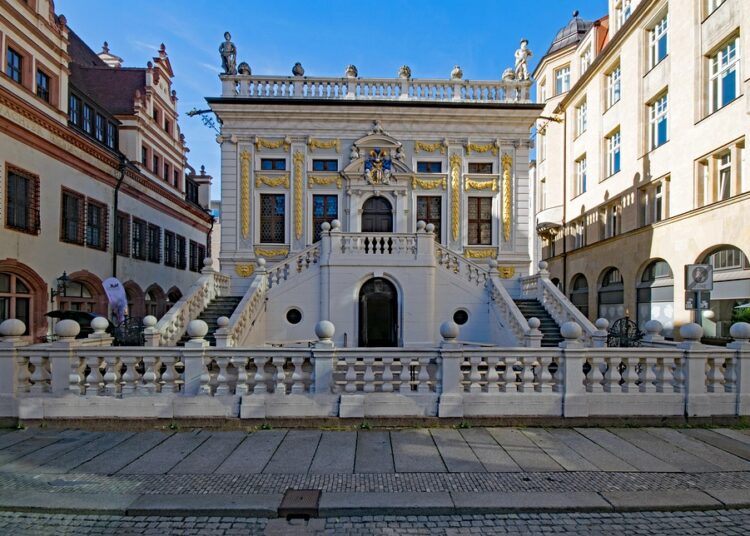 How to Practice Stock Trading: A Step-by-Step Guide for Beginners