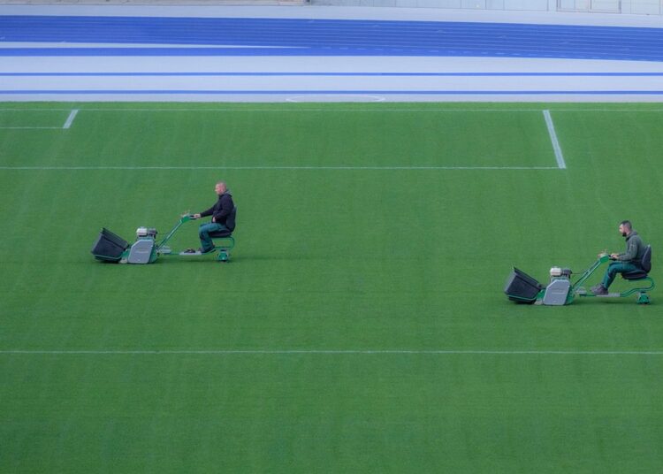 How to Start a Lawn Care Side Hustle: Your Step-by-Step Guide to Success