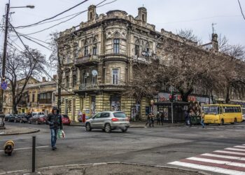 How to Stop a Debt Spiral: 7 Proven Strategies for Financial Freedom