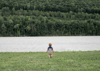 How to Teach Kids About Banking: A Step-by-Step Guide for Parents