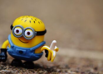 How to Teach Your Children a Healthy Money Mindset: 7 Effective Strategies for Parents