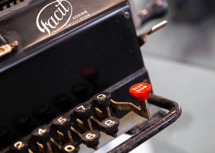 The Ultimate Guide: How to Calculate Your FIRE Number and Achieve Financial Freedom