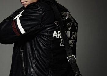 What Is a Graphic Design Side Hustle? A Complete Beginner’s Guide to Earning Extra Income