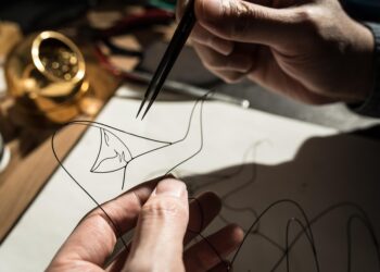 What Is a Wire Transfer? Everything You Need to Know to Send Money Safely