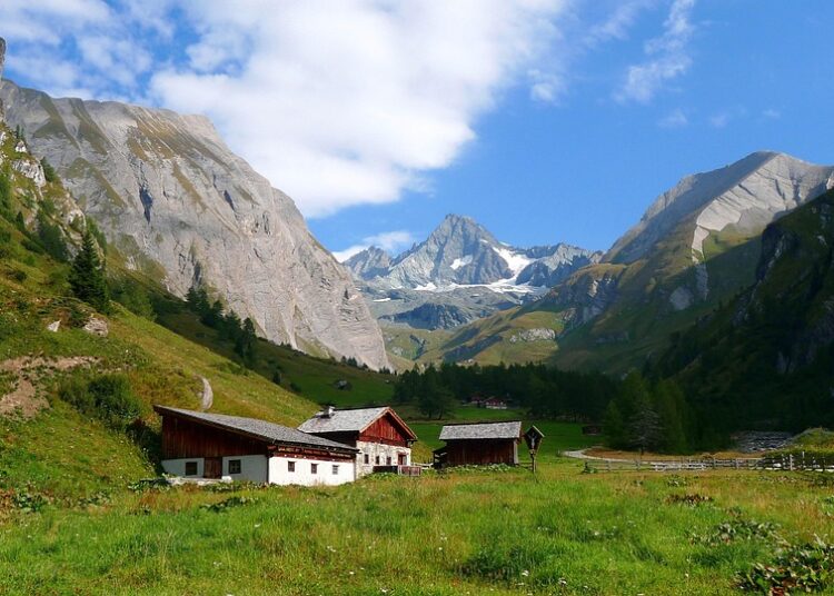 What Is the Highest Possible Credit Score? Unlocking the Secrets to Financial Success