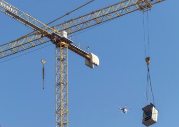 Who Should Use a Robo-Advisor? 5 Signs It’s Right for You