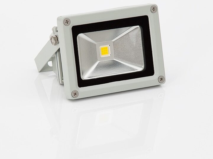 10 Genius Tips for Saving on Home Decor Without Sacrificing Style