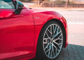 How to Achieve a Good FICO Score 8: Essential Steps for Everyone