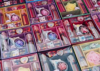 How to Create and Sell Digital Products: A Step-by-Step Guide for Beginners