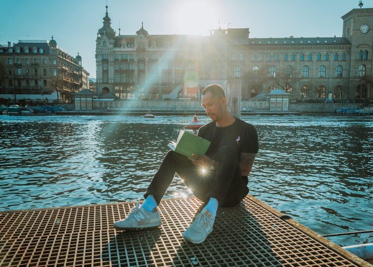 How to Cultivate the Mindset of a Successful Investor: 7 Essential Traits to Adopt