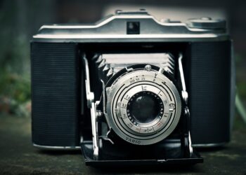 How to Deal with Debt Collectors: A Step-by-Step Guide to Protect Your Finances