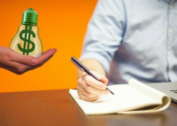 How to Manage Your Money as a Freelancer: 7 Essential Finance Tips for Beginners