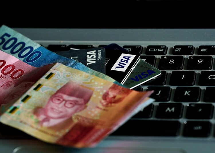 Struggling with Credit Card Debt? Here’s Your Ultimate How-To Guide to Financial Freedom Struggling with Credit Card Debt? Here’s Your Ultimate How-To Guide to Financial Freedom