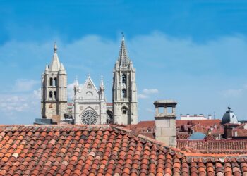 The Evolution of Robo-Advisors: What You Need to Know About Their History and Impact