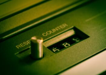 What is a Loan Default? A Comprehensive Guide to Understanding the Consequences and Solutions