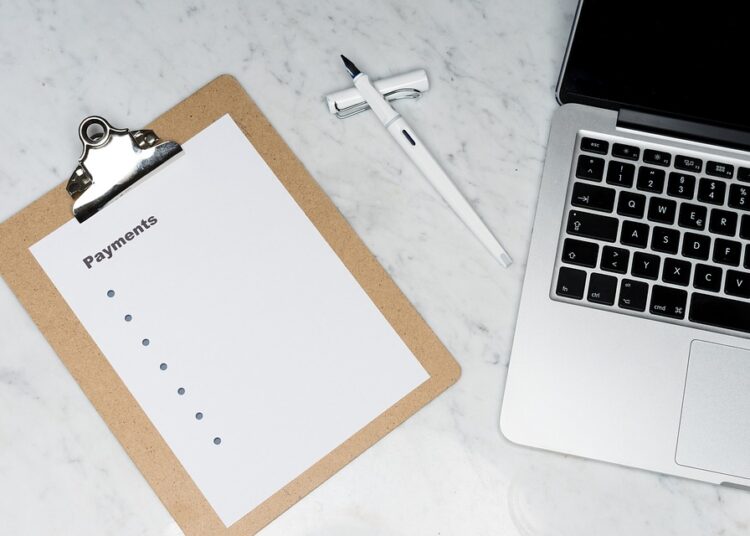 10 Essential Tips for Managing Household Finances Effectively