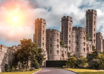 10 Proven Strategies on How to Build Wealth Like a Millionaire