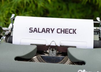 10 Proven Strategies to Break Free From Living Paycheck to Paycheck