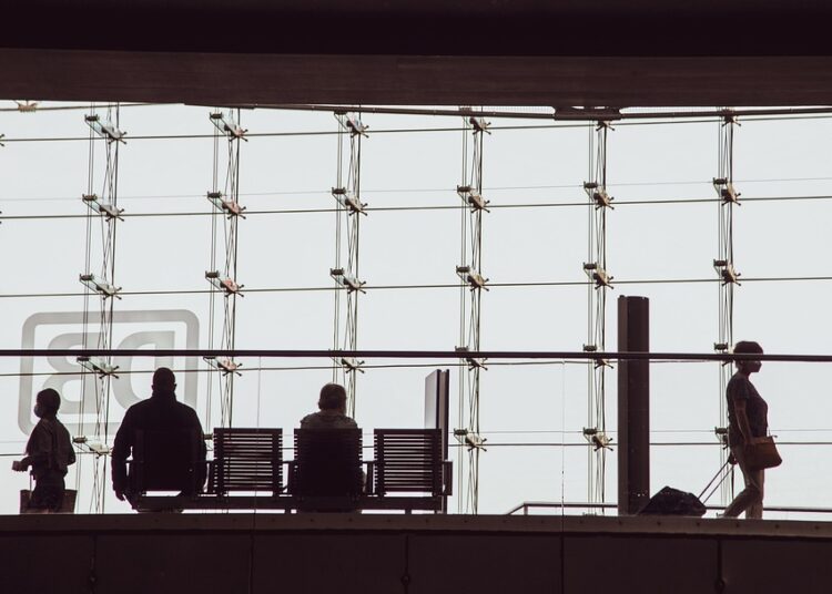 5 Reasons Why You Should Consider Switching to an Online Bank