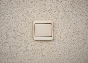 5 Signs It’s Time to Switch Banks and How to Do It Effortlessly