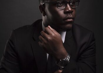 How to Build Your Financial Future: Top Resources for Young Professionals