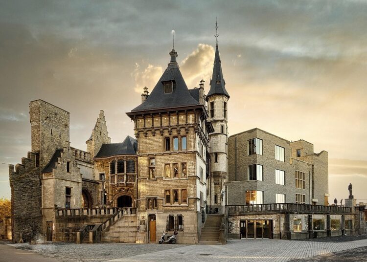 How to Celebrate Debt Payoff Milestones: A Step-by-Step Guide to Rewarding Yourself