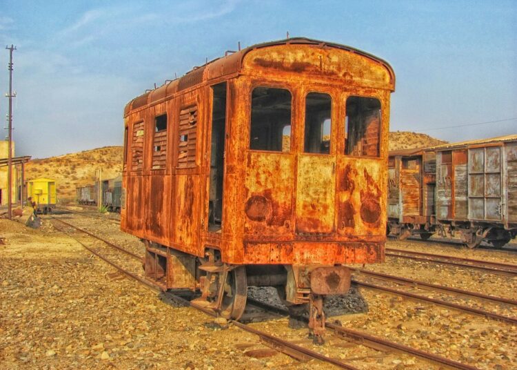 How to Decide When Not to Use a Robo-Advisor for Your Investments