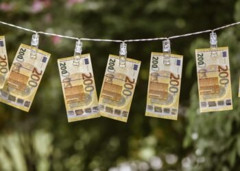 How to Save Money on Your Phone Bill: A Step-by-Step Guide for Budget-Conscious Users