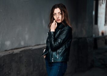 How to Set and Achieve Financial Goals as a Young Adult: A Step-by-Step Guide