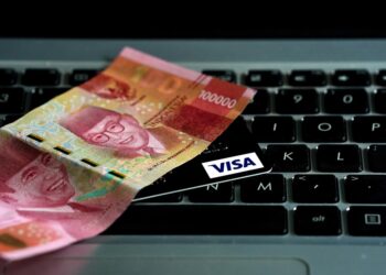 How to Tackle Credit Card Debt: Effective Strategies for a Stress-Free Future